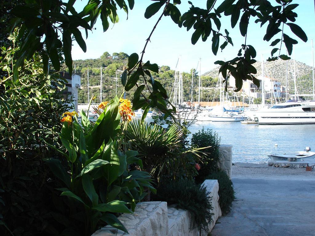 Apartments Olea Marina Exterior photo
